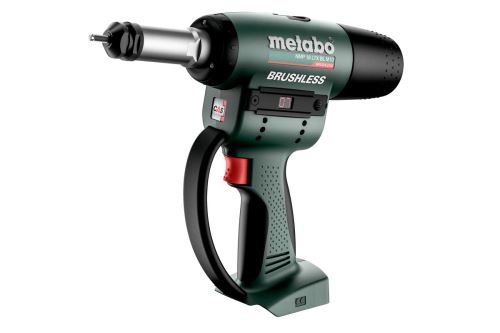 Metabo Remachadora a batería para remachar tuercas NMP 18 LTX BL M10 601788850