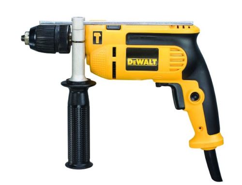 Taladro de impacto DeWALT DWD024S